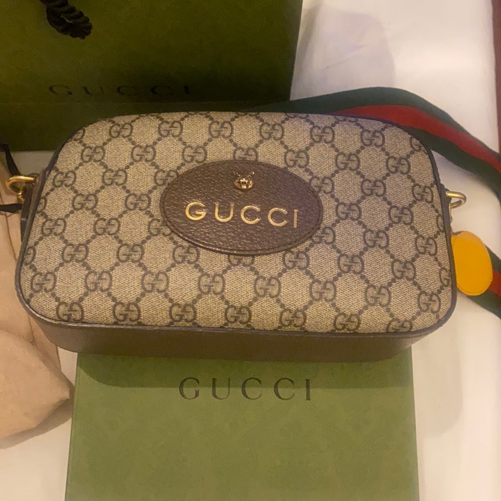 Gucci Supreme Canvas Messenger bag